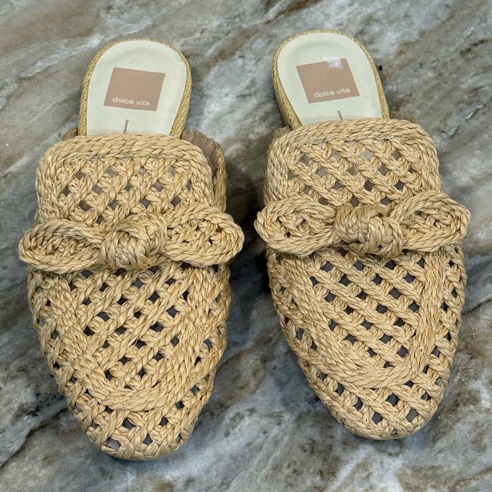 Women’s DOLCE VITA Sabor Slip on Flats- Light natural raffia. Size 8.5 - Picture 3 of 7